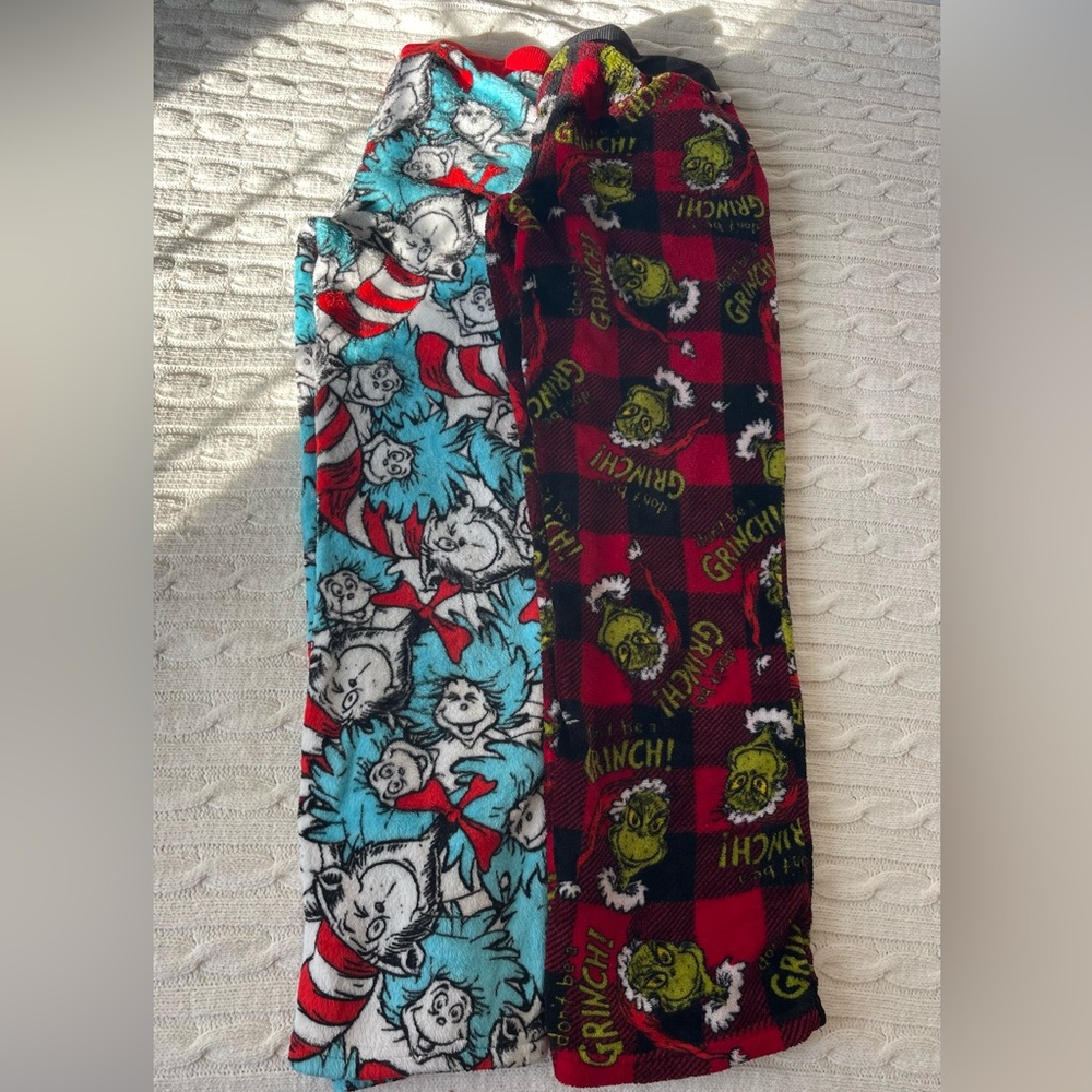 Dr. Seuss Cat In The  Hat and Grinch Fleece Pajama pants set